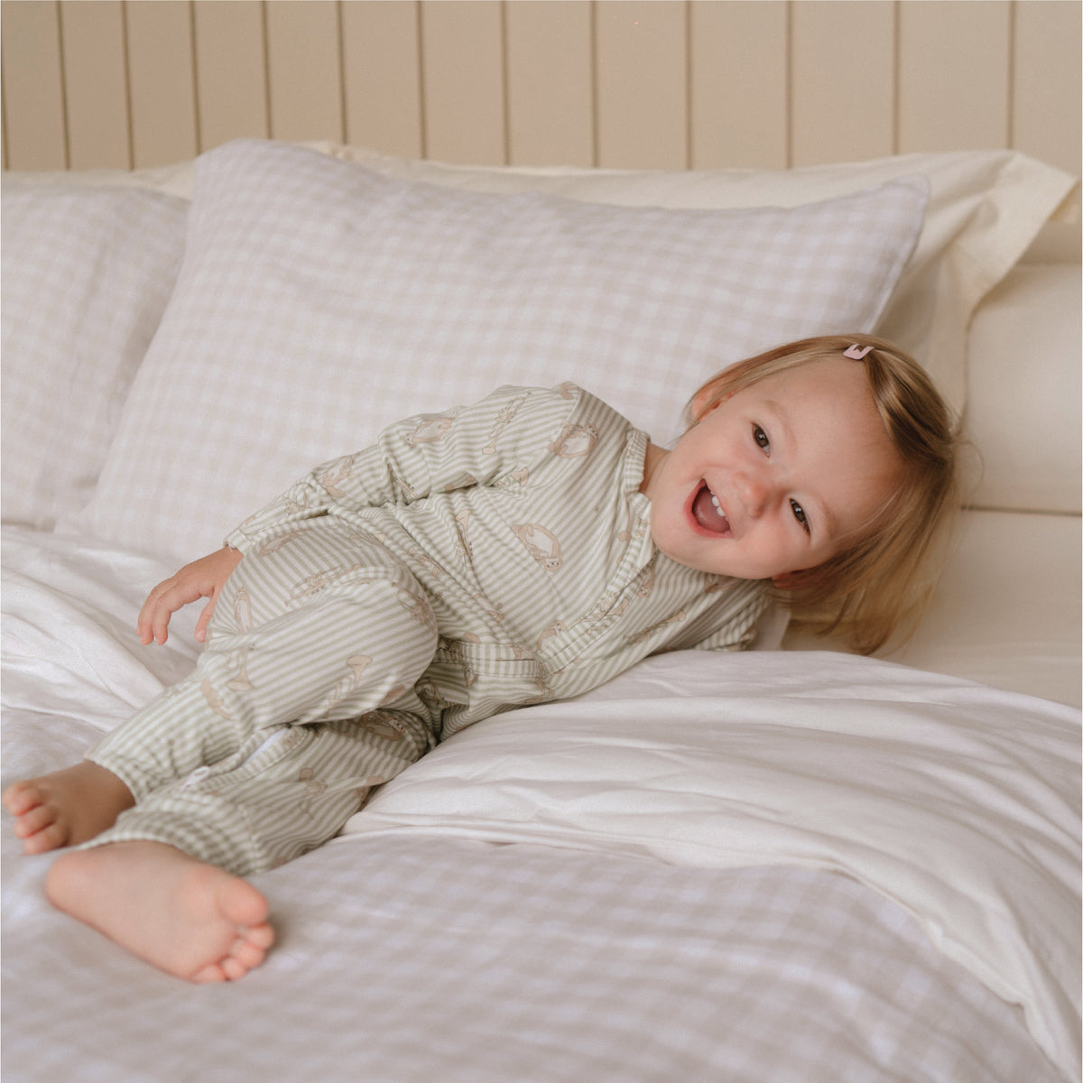 Ottie & Ollie Sleepsuit in Little Symphony