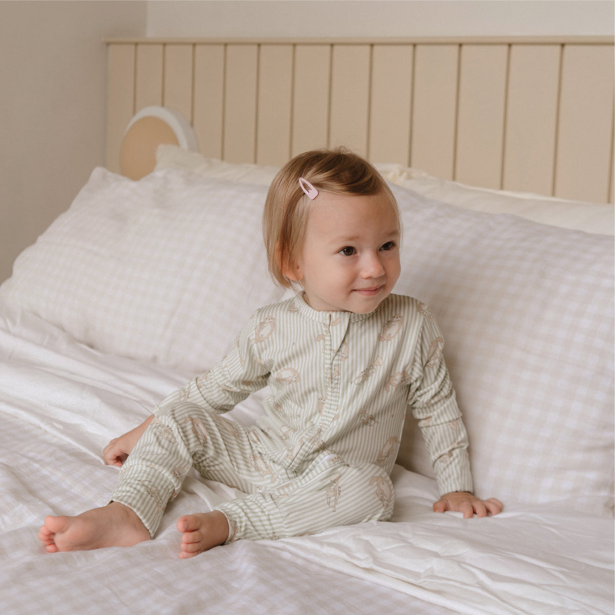 Ottie & Ollie Sleepsuit in Little Symphony